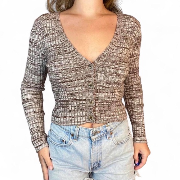 Forever 21 Sweaters - Forever 21 Brown and Cream V-Neck Sweater Size Small
